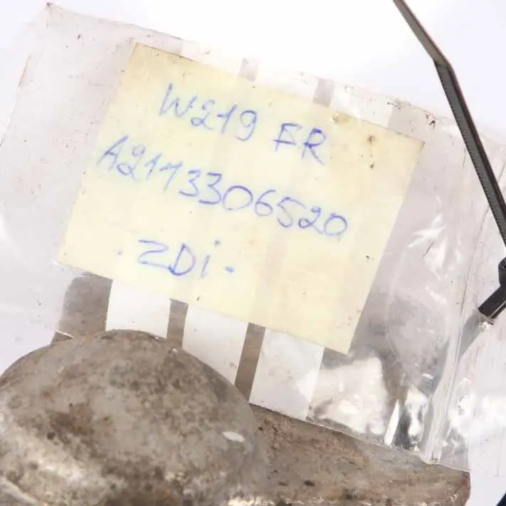 W219 350 CDI Front Right O/S Suspension Leg Brake Disc Wheel Hub to Mercedes W211 with Part number A2113306520 Mercedes W211 W219 350 CDI Front Right O/S Suspension Leg Brake Disc Wheel Hub - SKU A2113306520 - Part number A2113306520