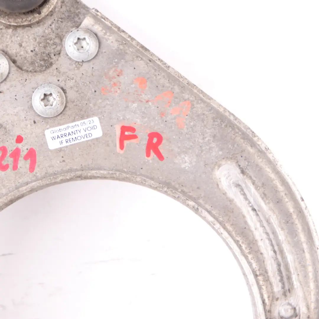 Wishbone avant droit tige supérieure jambe de force A2113300438 pour Mercedes W211 à propos du numéro de pièce A2113309007 Mercedes W211 Wishbone avant droit tige supérieure jambe de force A2113300438 - SKU A2113309007 - Numéro de pièce A2113309007