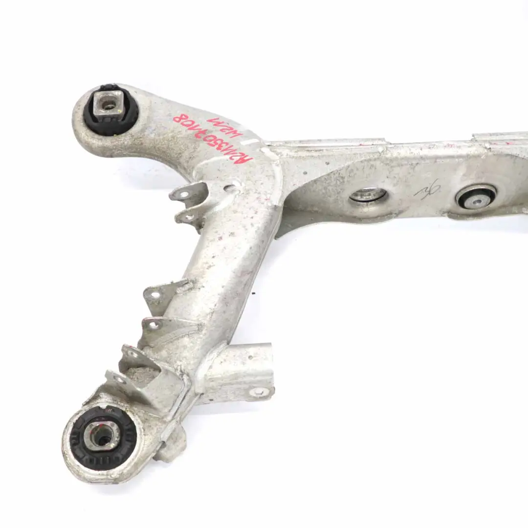 Culla dell'asse posteriore del sottotelaio A2113507108 per Mercedes W211 CLS C219 con numero di parte A2113507508 Mercedes W211 CLS C219 Culla dell'asse posteriore del sottotelaio A2113507108 - SKU A2113507508 - Numero di parte A2113507508