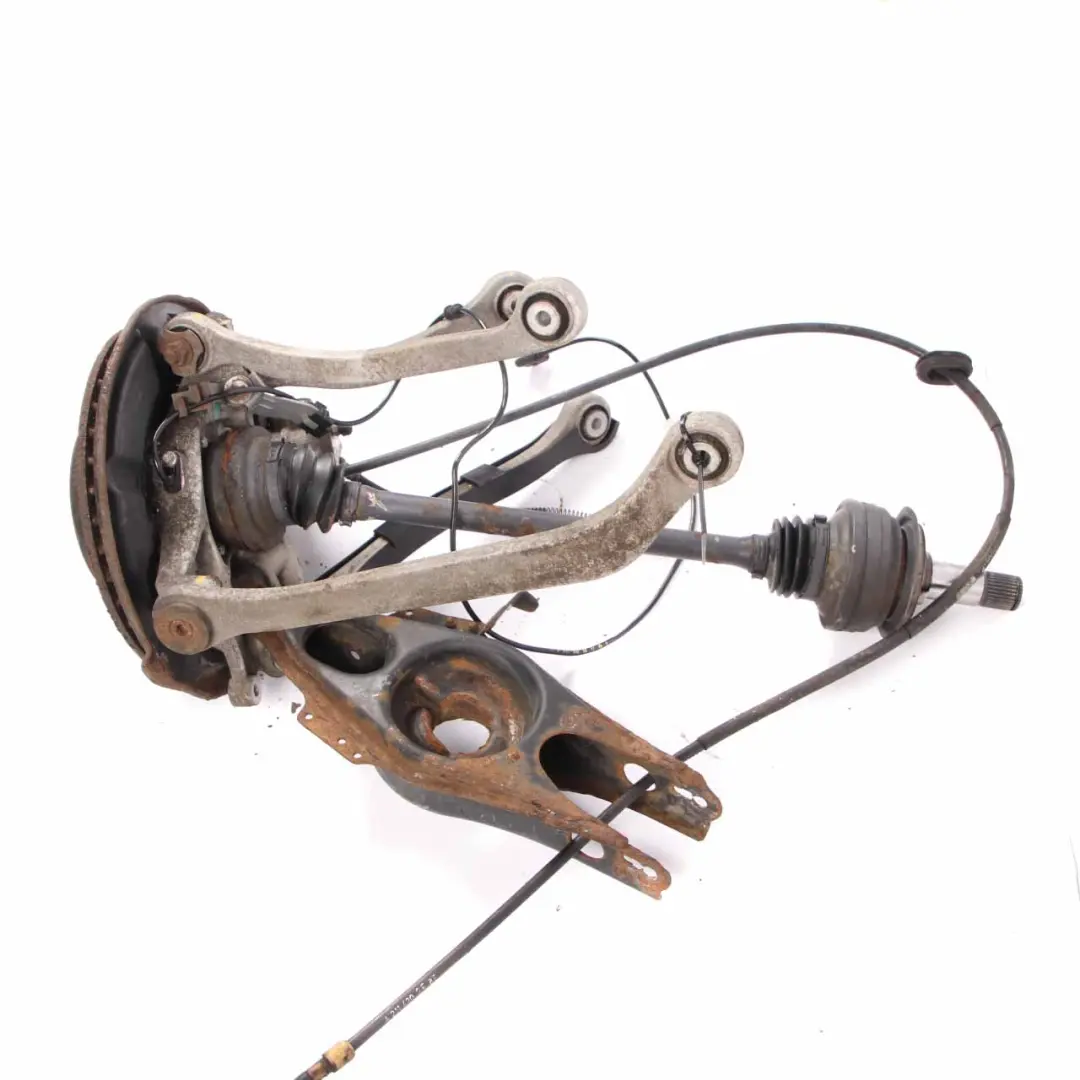 Mercedes W211 W219 CDI Suspensión Trasera Izquierda Disco de Freno Cubo de Rueda - SKU A2113508308 - Número de pieza A2113508308