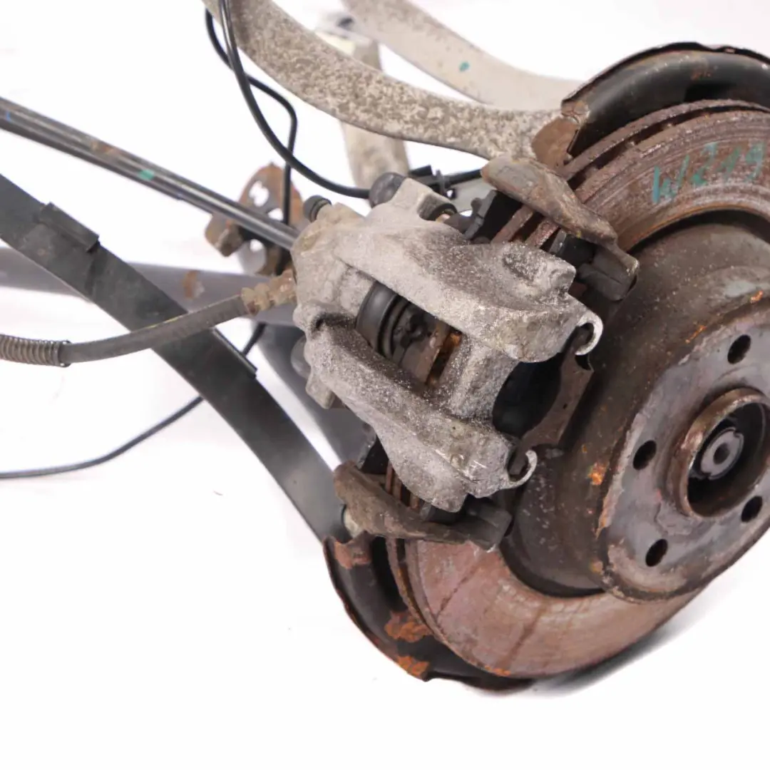 Mercedes W211 W219 CDI Suspensión Trasera Izquierda Disco de Freno Cubo de Rueda - SKU A2113508308 - Número de pieza A2113508308