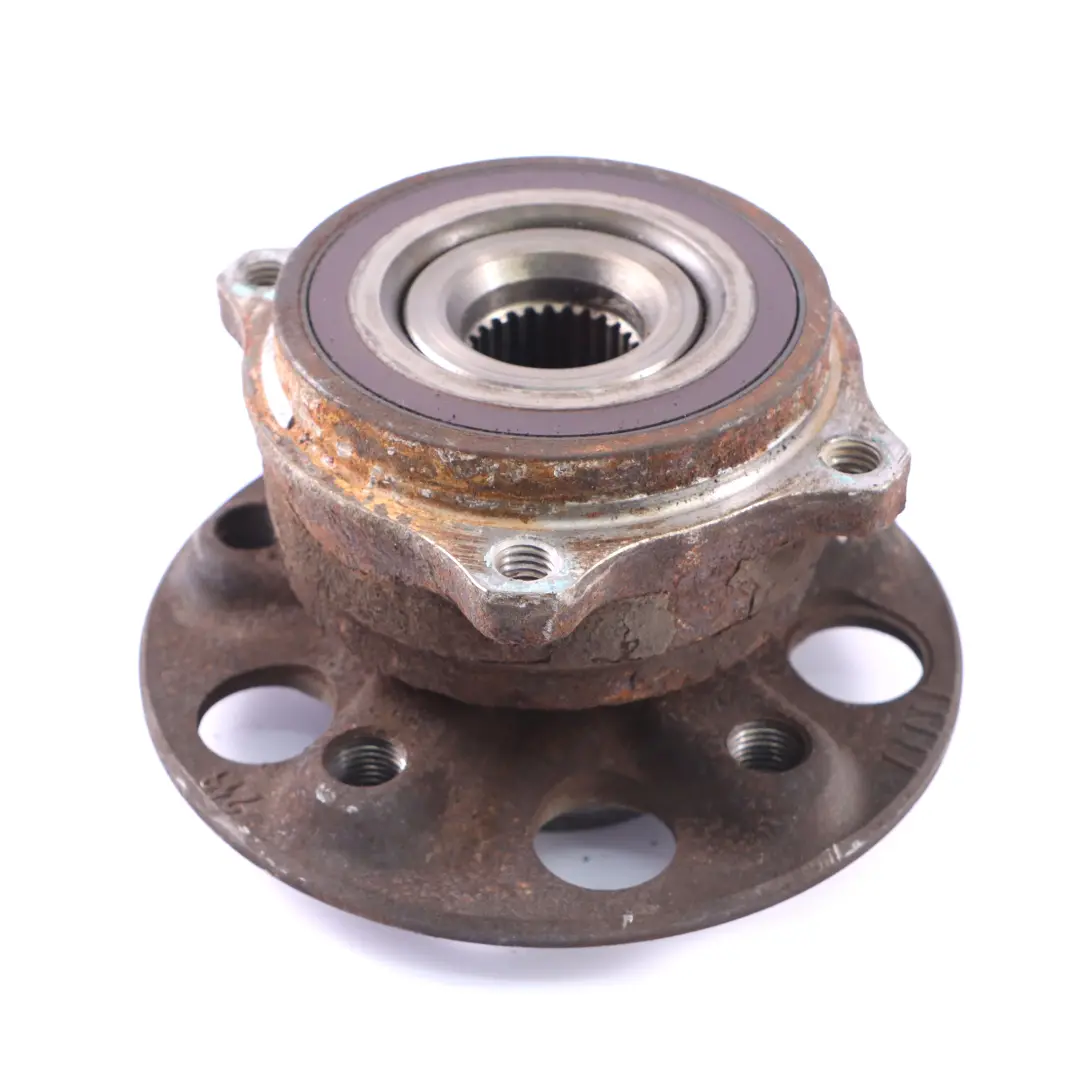  Cuscinetto ruota Mercedes C238 asse posteriore destro sinistro ruota mozzo - SKU A2113560000 - Numero di parte A2113560000