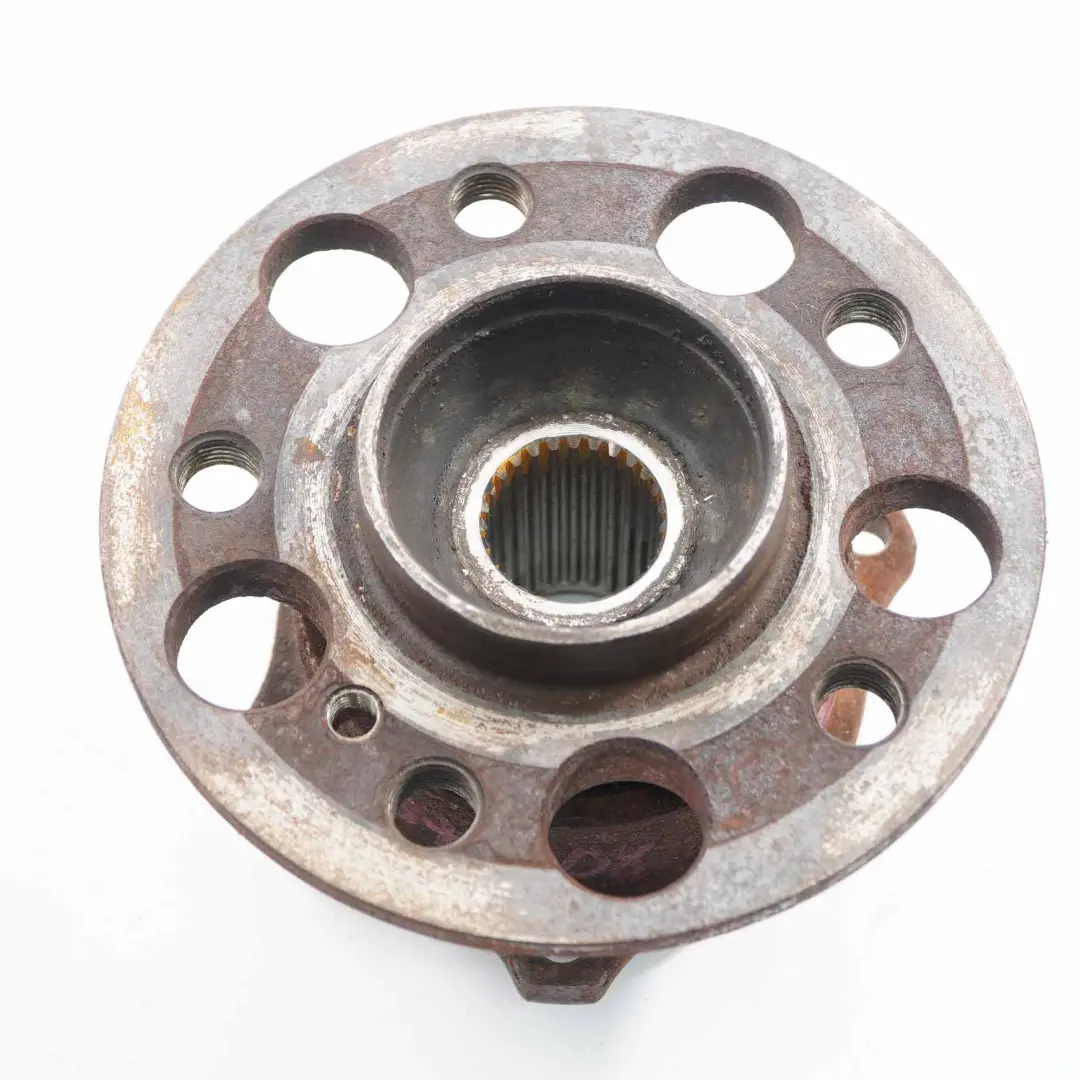 Piasta Koła Tylnego do Mercedes W204 W211 o numerze A2113570508 Mercedes W204 W211 Piasta Koła Tylnego - SKU A2113570508 - Numer Części A2113570508