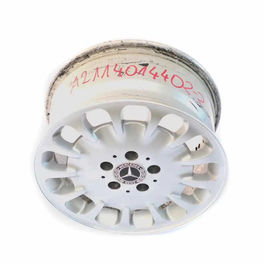 Cerchio in lega 16" 7,5J ET:42 per Mercedes W211 con numero di parte A2114014402 Mercedes W211 Cerchio in lega 16" 7,5J ET:42 - SKU A2114014402-2 - Numero di parte A2114014402