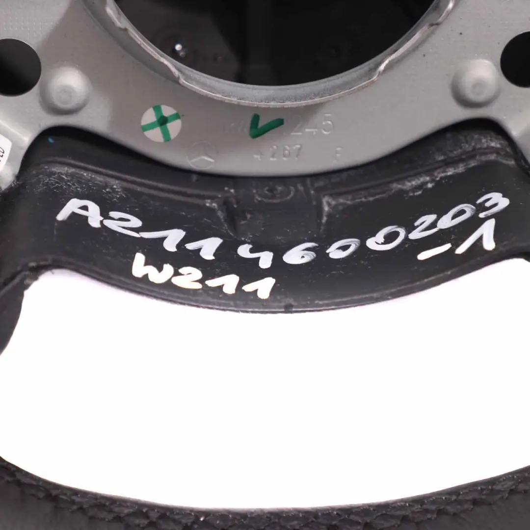 NUEVO volante de cuero negro con hilos negros para Mercedes W211 con número de pieza A2114600203 Mercedes W211 NUEVO volante de cuero negro con hilos negros - SKU A2114600203-1 - Número de pieza A2114600203