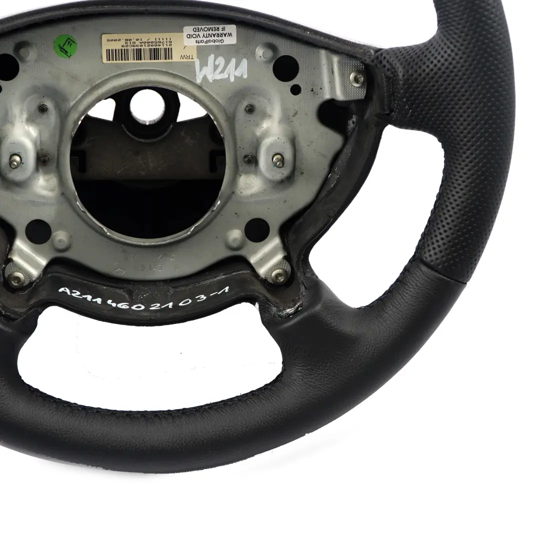 NUEVO volante de cuero negro Hilos Negro para Mercedes W211 con número de pieza A2114602103 Mercedes W211 NUEVO volante de cuero negro Hilos Negro - SKU A2114602103-1 - Número de pieza A2114602103