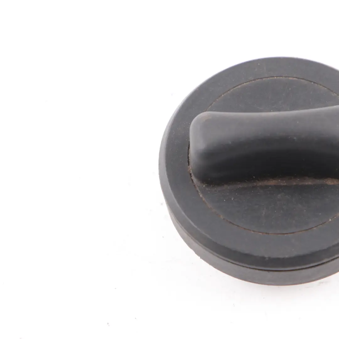 Mercedes W169 W204 W211 W203 Korek Wlewu Paliwa - SKU A2114700505 - Numer Części A2114700505
