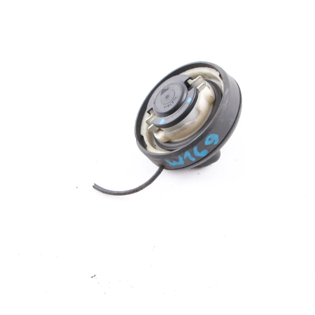 Tappo carburante Mercedes W169 W204 W211 W203 W207 Coperchio nero per con numero di parte A2114700505 Tappo carburante Mercedes W169 W204 W211 W203 W207 Coperchio nero - SKU A2114700505 - Numero di parte A2114700505