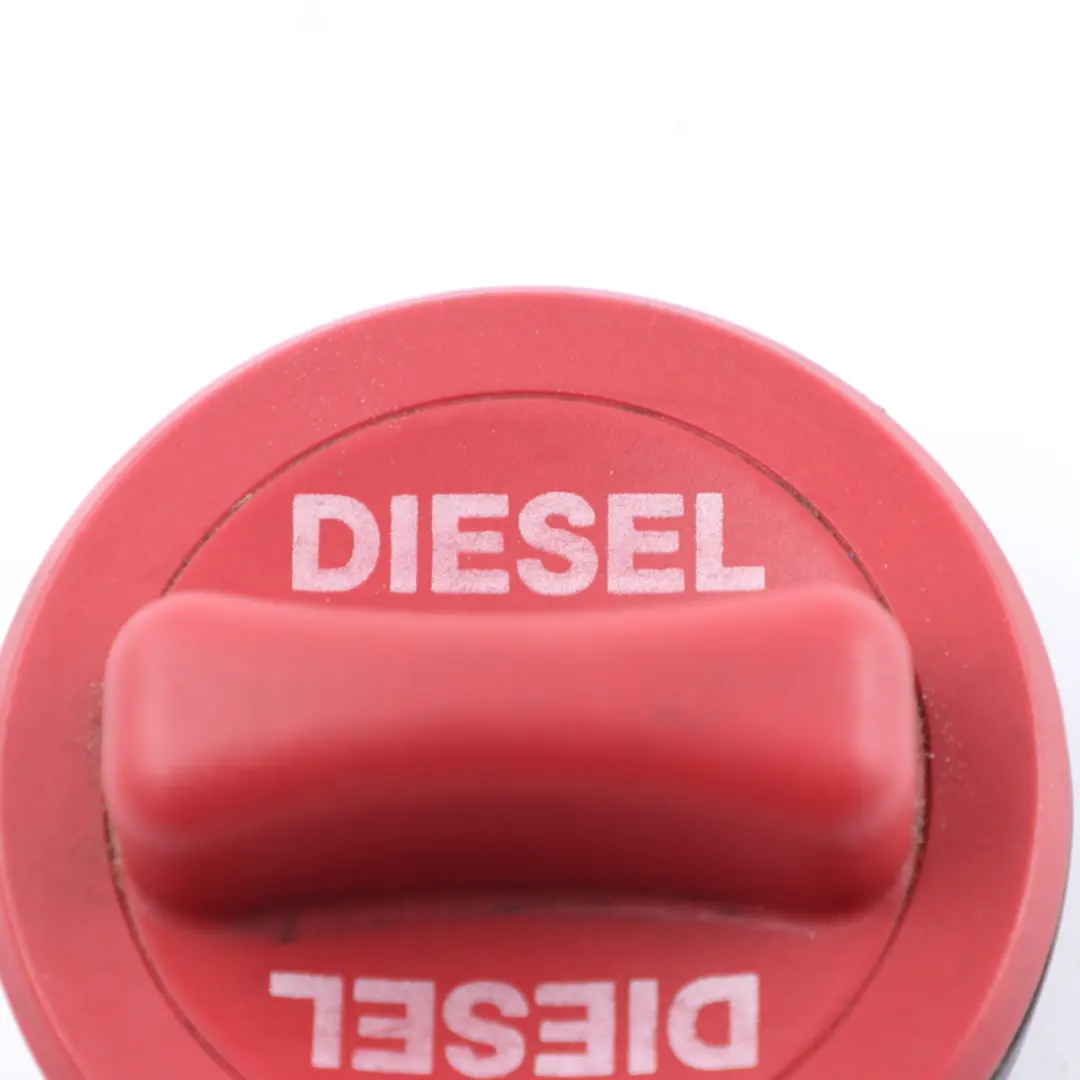 Bouchon réservoir carburant Couvercle diesel pour Mercedes W203 W204 W209 à propos du numéro de pièce A2114700805 Mercedes W203 W204 W209 Bouchon réservoir carburant Couvercle diesel - SKU A2114700805-2 - Numéro de pièce A2114700805