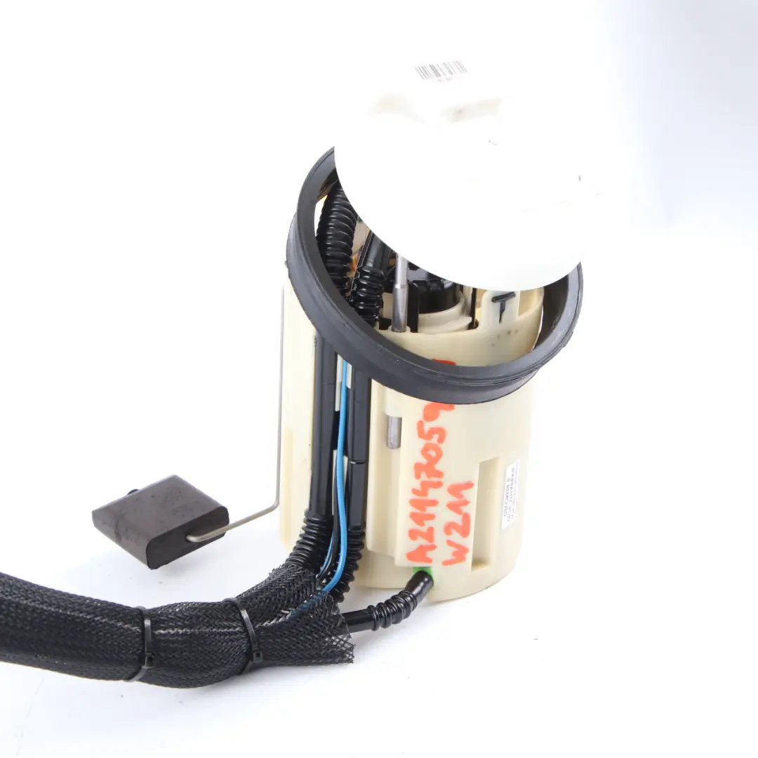 Kraftstofftank Füllstandssensor Filtereinheit für Mercedes W211 C219 Diesel mit Teilenummer A2114705994 Mercedes W211 C219 Diesel Kraftstofftank Füllstandssensor Filtereinheit - SKU A2114705994 - Teilenummer A2114705994