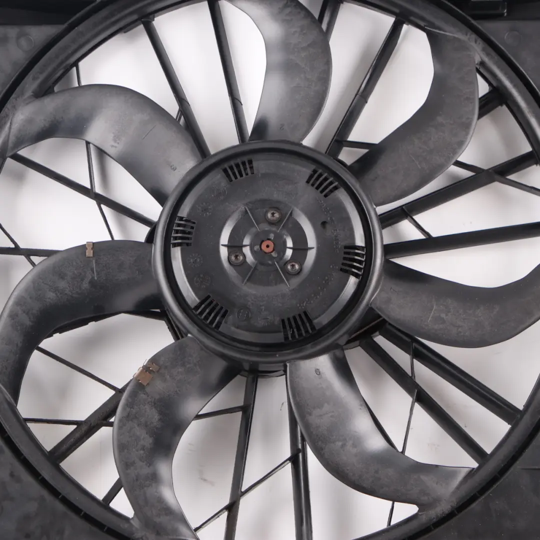 Ventola Radiatore Mercedes W211 S211 W219 Motore Raffreddamento Sind per con numero di parte A2115001693 Ventola Radiatore Mercedes W211 S211 W219 Motore Raffreddamento Sind - SKU A2115001693 - Numero di parte A2115001693