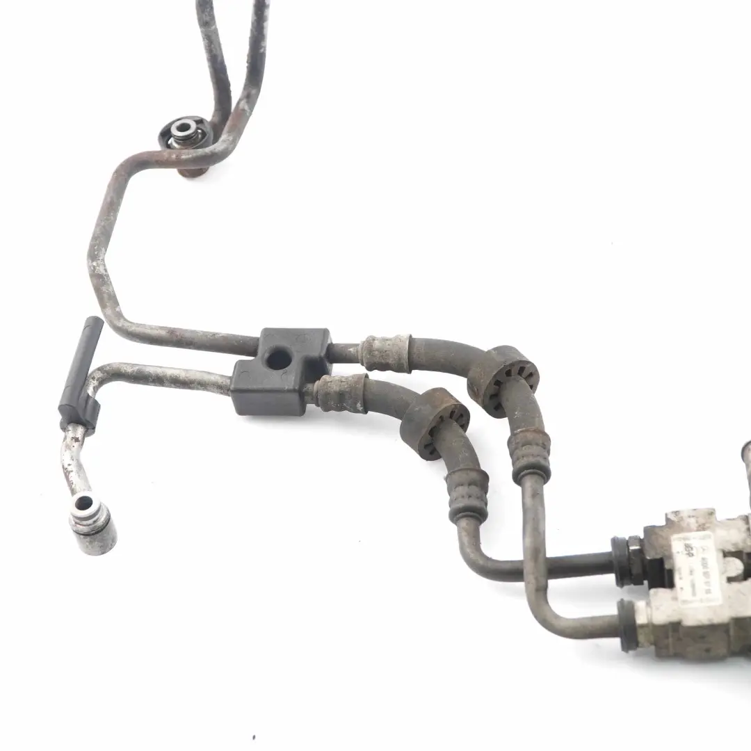 Radiateur d'huile Mercedes W209 W211 Transmission Boîte vitesses pour à propos du numéro de pièce A2115001700 Radiateur d'huile Mercedes W209 W211 Transmission Boîte vitesses - SKU A2115001700 - Numéro de pièce A2115001700