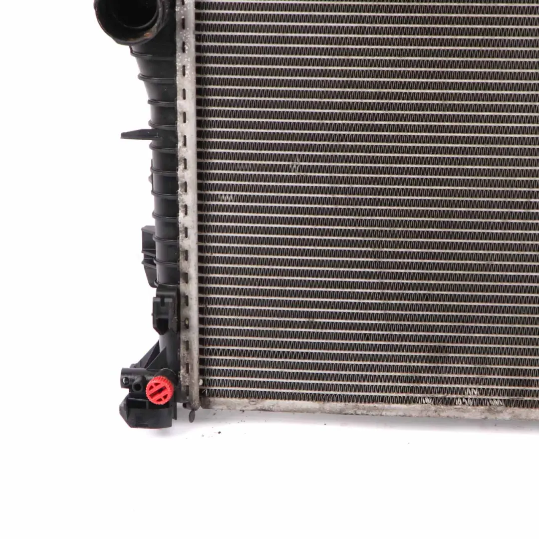 Cooling Radiator Water Cooler to Mercedes W211 Engine with Part number A2115002004 Mercedes W211 Engine Cooling Radiator Water Cooler - SKU A2115002004 - Part number A2115002004