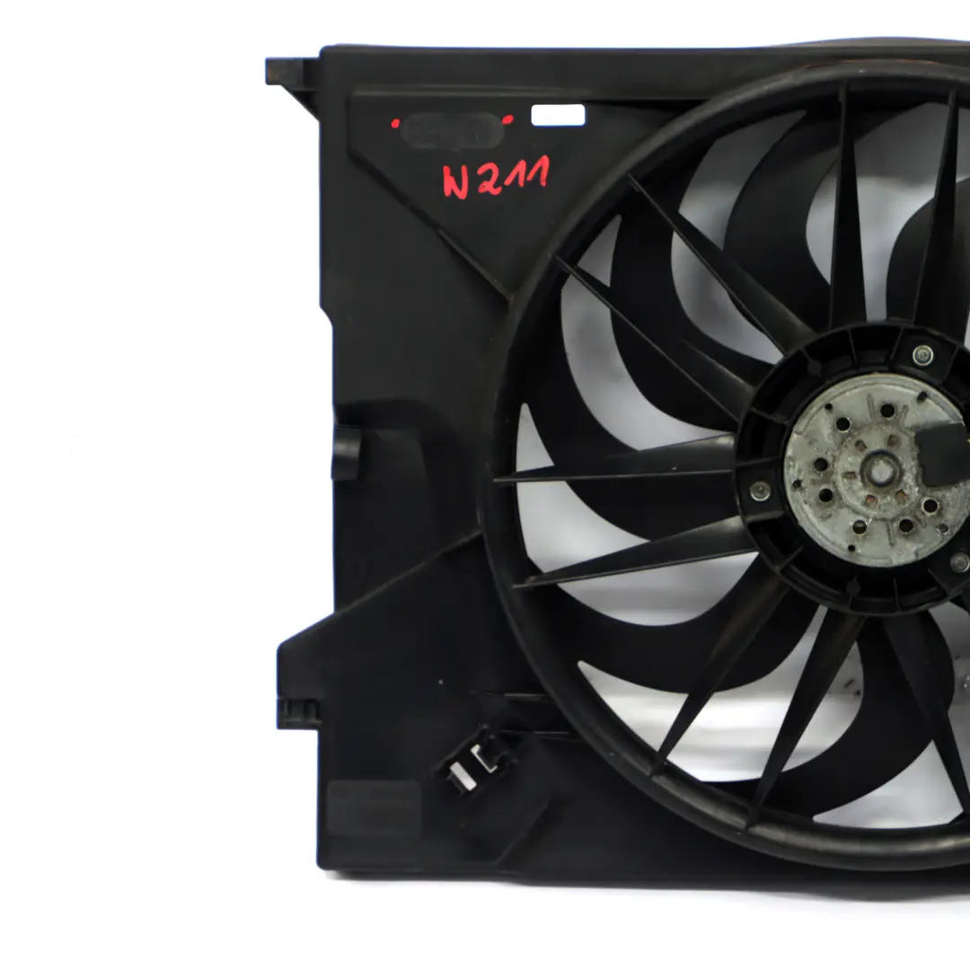Ventilador del radiador Mercedes W211 W219 Motor Cubierta para con número de pieza A2115002193 Ventilador del radiador Mercedes W211 W219 Motor Cubierta - SKU A2115002193 - Número de pieza A2115002193