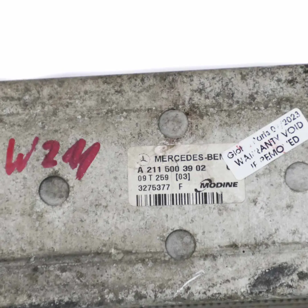 OM646 Radiatore raffreddatore aria carica per Intercooler Mercedes W211 con numero di parte A2115003902 Intercooler Mercedes W211 OM646 Radiatore raffreddatore aria carica - SKU A2115003902-1 - Numero di parte A2115003902