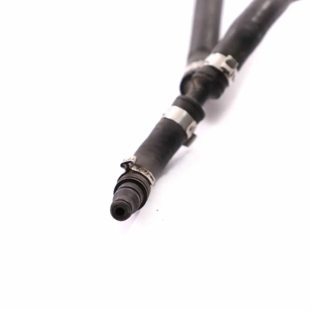 OM642 tubo acqua refrigerante radiatore espansione per Mercedes W211 con numero di parte A2115011225 Mercedes W211 OM642 tubo acqua refrigerante radiatore espansione - SKU A2115011225 - Numero di parte A2115011225