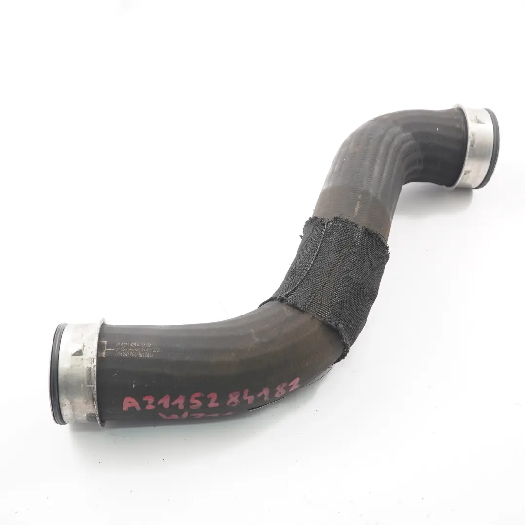 OM646 Turbo Intercooler Aria Tubo aspirazione Linea per Mercedes W211 con numero di parte A2115284182 Mercedes W211 OM646 Turbo Intercooler Aria Tubo aspirazione Linea - SKU A2115284182 - Numero di parte A2115284182