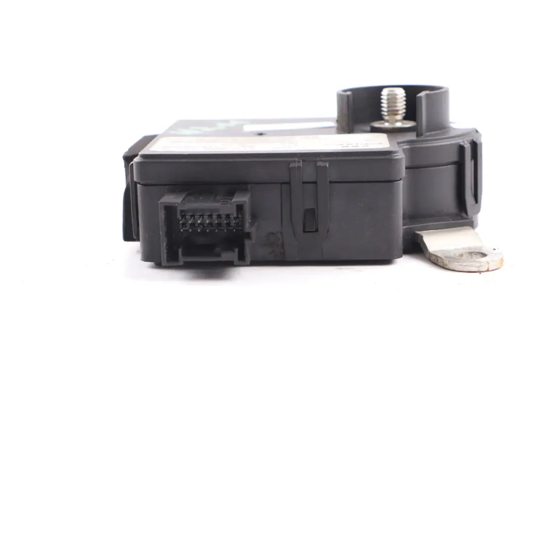 Module Trunk Relay Control Module Unit to Mercedes W211 Battery with Part number A2115408645 Mercedes W211 Battery Module Trunk Relay Control Module Unit - SKU A2115408645 - Part number A2115408645