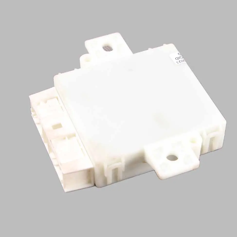 Parktronic Module Mercedes W211 PDC Parking Sensors Control Unit to with Part number A2115450016 Parktronic Module Mercedes W211 PDC Parking Sensors Control Unit - SKU A2115450016 - Part number A2115450016