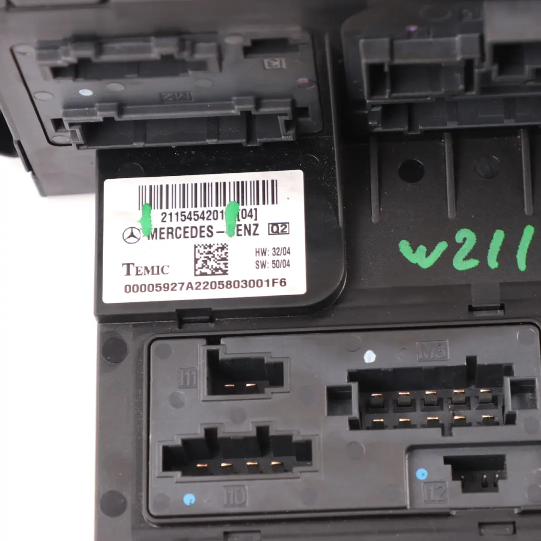 Front Fuse Box SAM SRB Module Relay Control Unit to Mercedes W211 with Part number A2115459101 Mercedes W211 Front Fuse Box SAM SRB Module Relay Control Unit - SKU A2115454201 - Part number A2115459101
