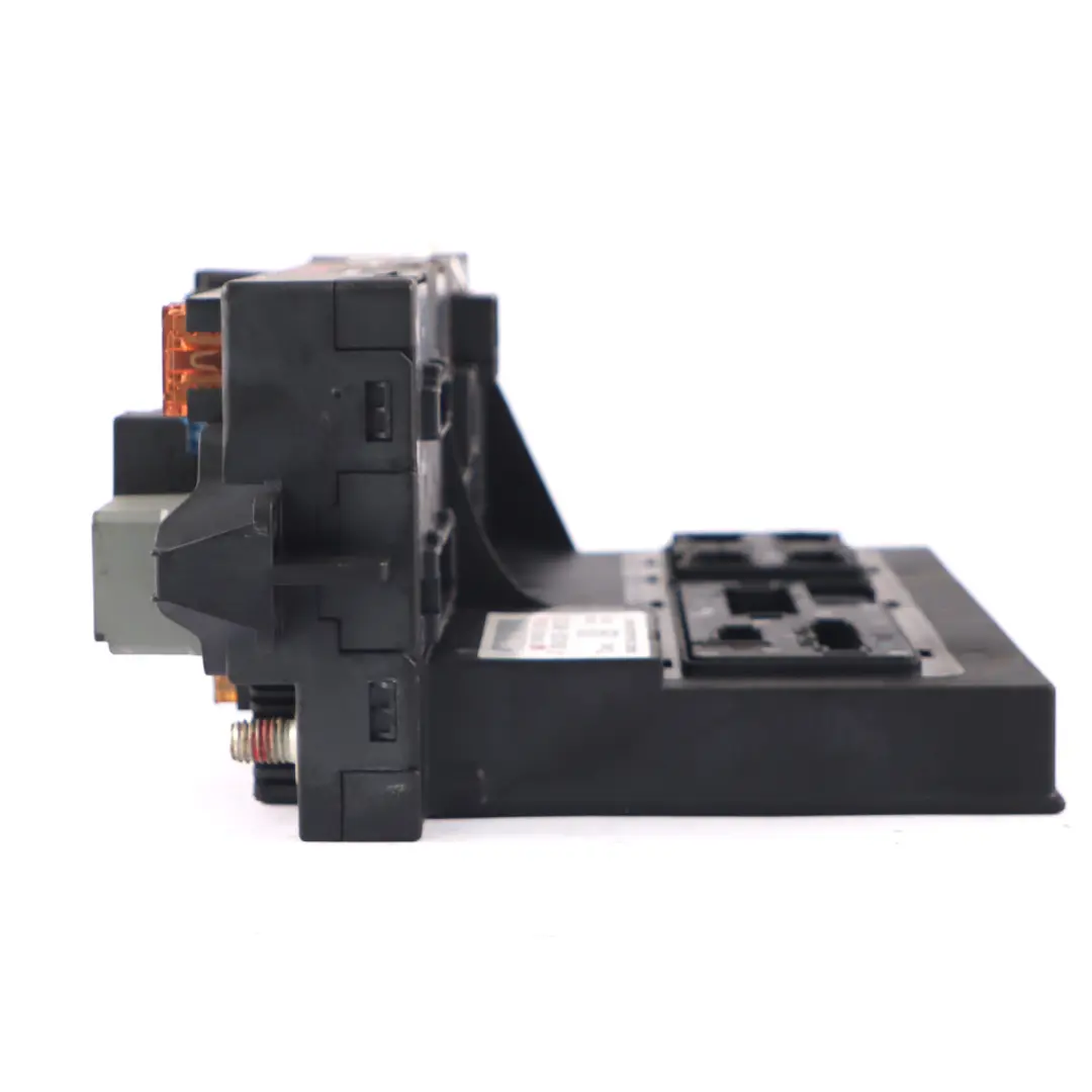 Scatola fusibili anteriore Modulo controllo relè SAM per Mercedes C219 con numero di parte A2115457801 Mercedes C219 Scatola fusibili anteriore Modulo controllo relè SAM - SKU A2115457301 - Numero di parte A2115457801