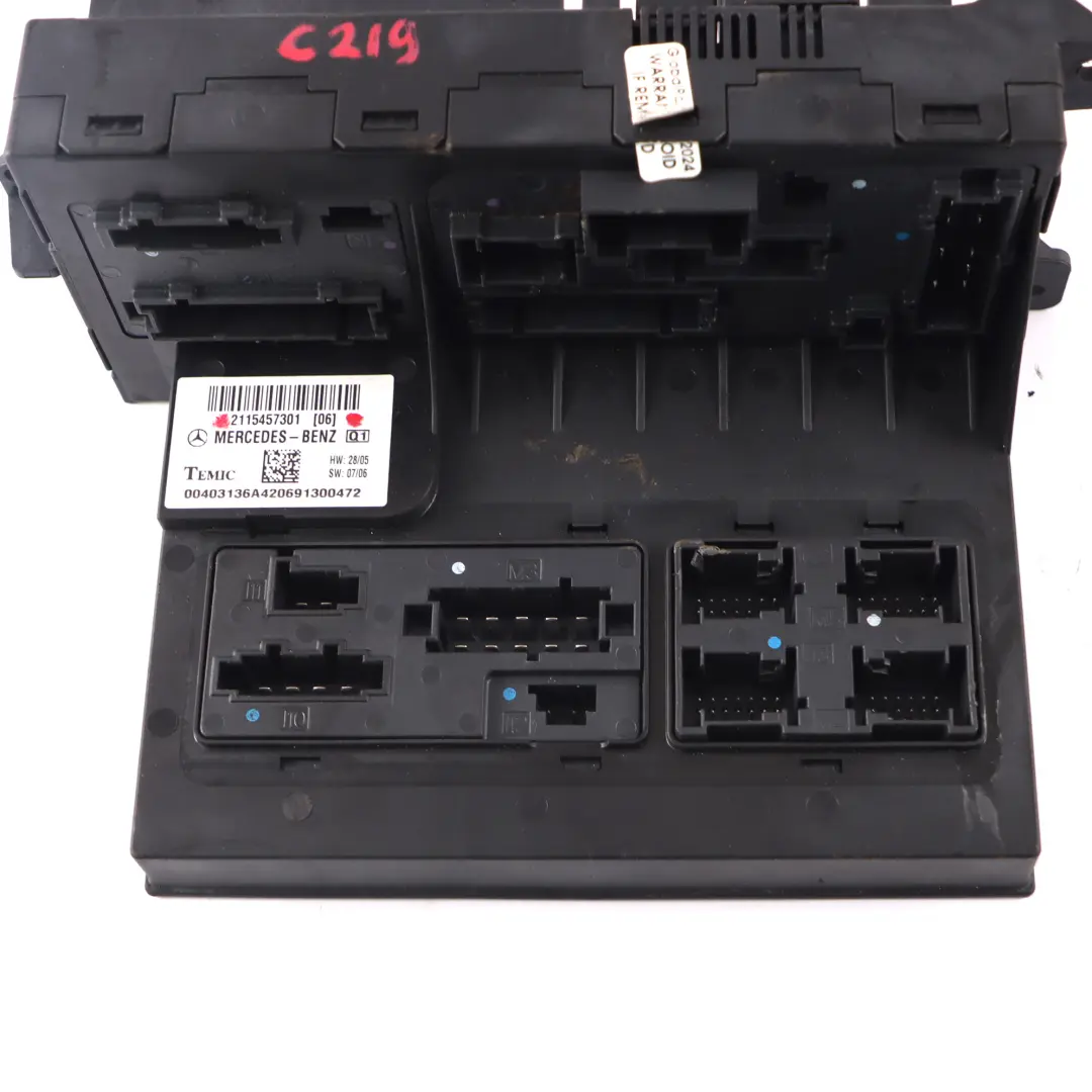 Front Fuse Box SAM Relay Control Module Mercedes C219 - SKU A2115457301 - Part number A2115457801
