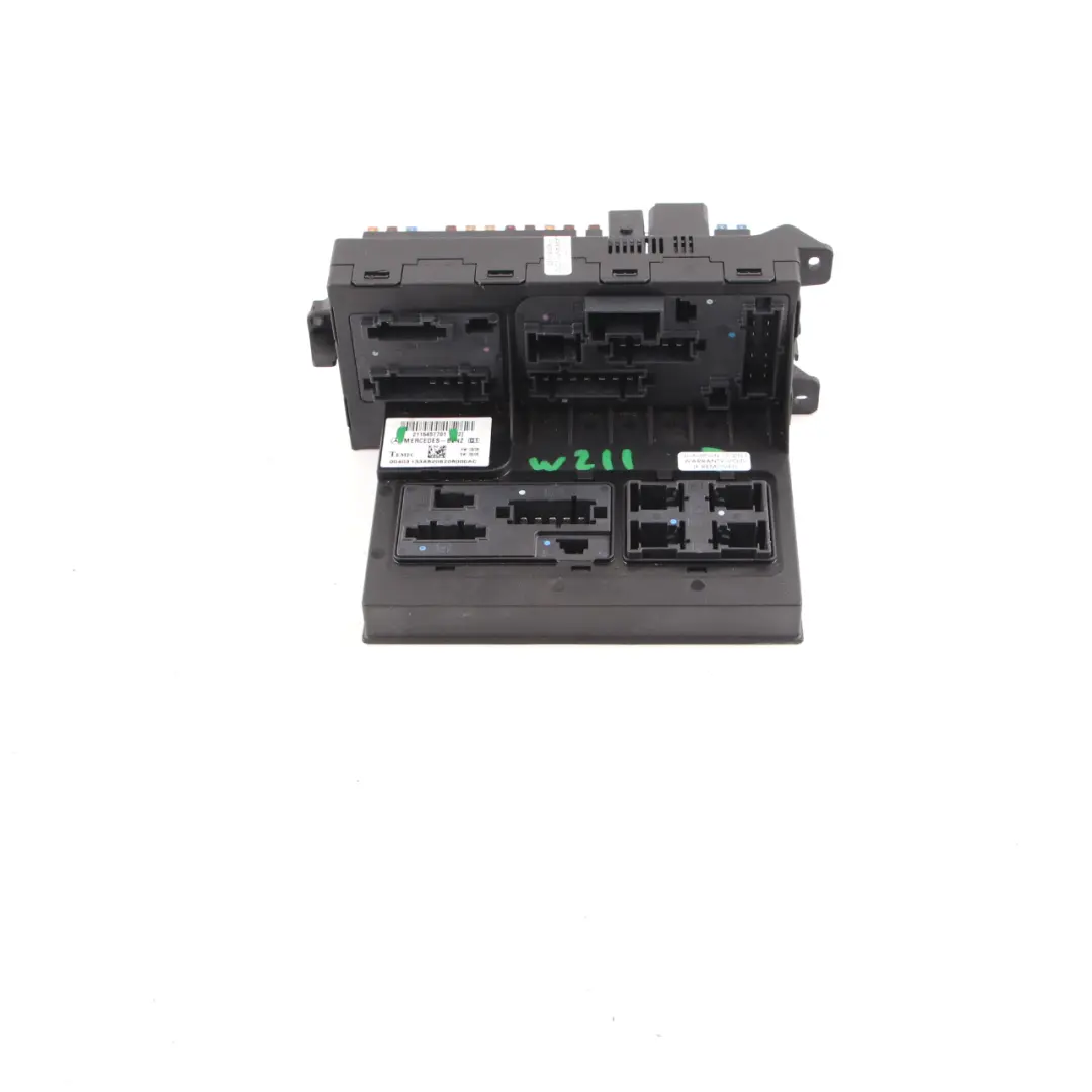 Mercedes W211 CLS C219 Caja de Fusibles Módulo Control SAM Delantero - SKU A2115457701 - Número de pieza A2115457701
