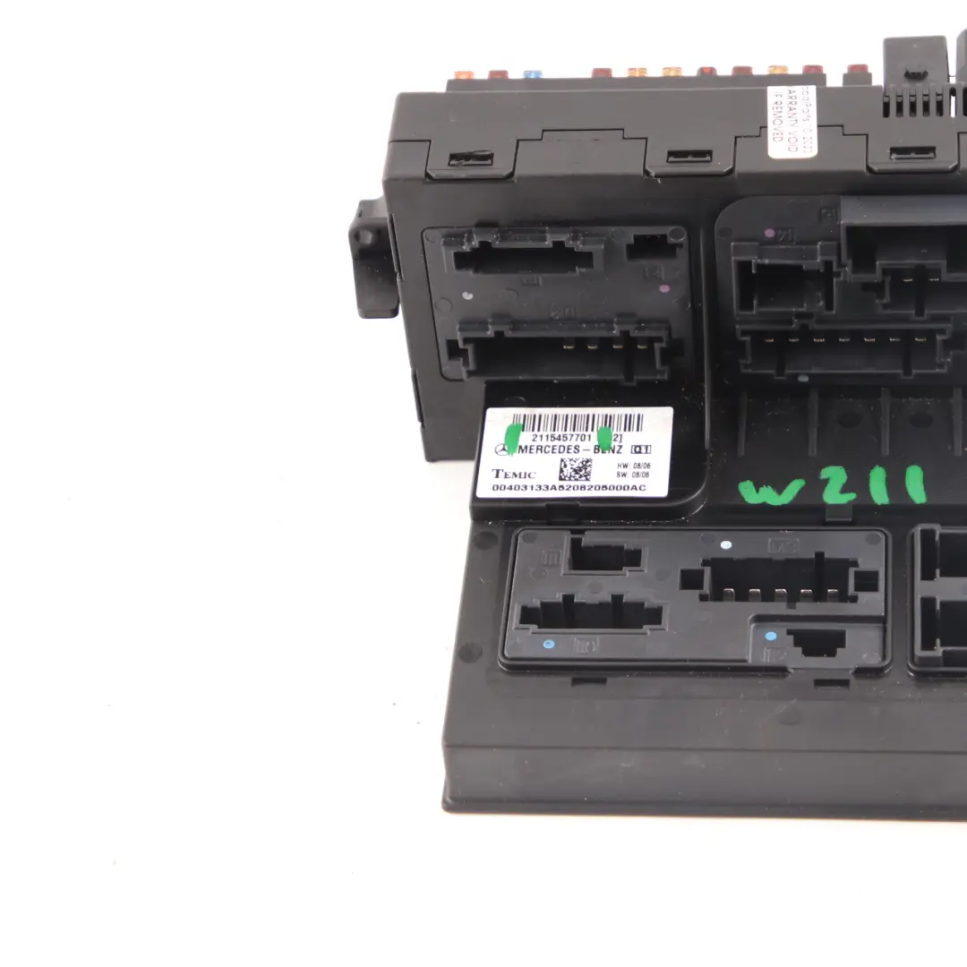Caja de Fusibles Módulo Control SAM Delantero para Mercedes W211 CLS C219 con número de pieza A2115457701 Mercedes W211 CLS C219 Caja de Fusibles Módulo Control SAM Delantero - SKU A2115457701 - Número de pieza A2115457701