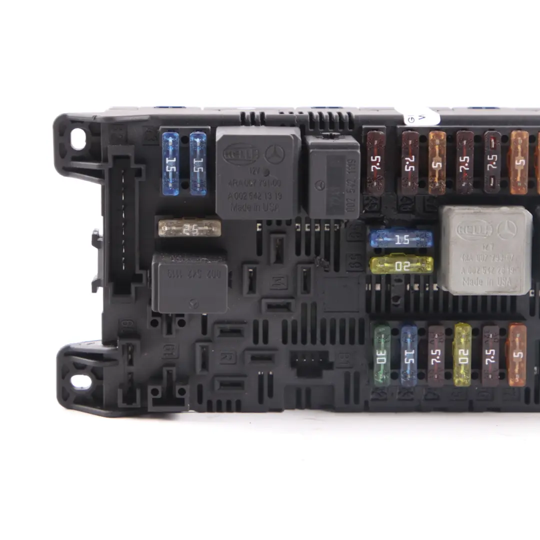 Sicherungskasten Vorderseite SAM Steuergerät für Mercedes W211 CLS C219 mit Teilenummer A2115457701 Mercedes W211 CLS C219 Sicherungskasten Vorderseite SAM Steuergerät - SKU A2115457701 - Teilenummer A2115457701