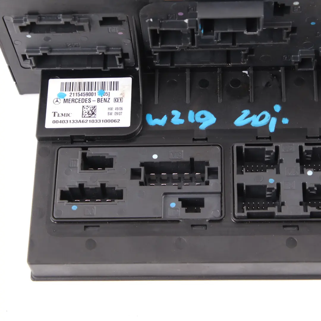 Sicherungskasten Mercedes W211 W219 Verzweigungsrelais Modul SAM für mit Teilenummer A2115459001 Sicherungskasten Mercedes W211 W219 Verzweigungsrelais Modul SAM - SKU A2115459001 - Teilenummer A2115459001
