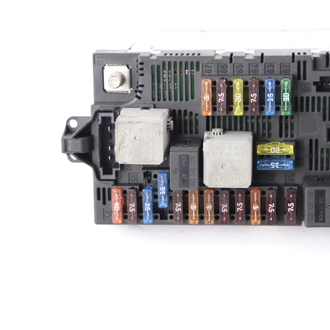 Sicherungskasten Mercedes W211 W219 Verzweigungsrelais Modul SAM für mit Teilenummer A2115459001 Sicherungskasten Mercedes W211 W219 Verzweigungsrelais Modul SAM - SKU A2115459001 - Teilenummer A2115459001