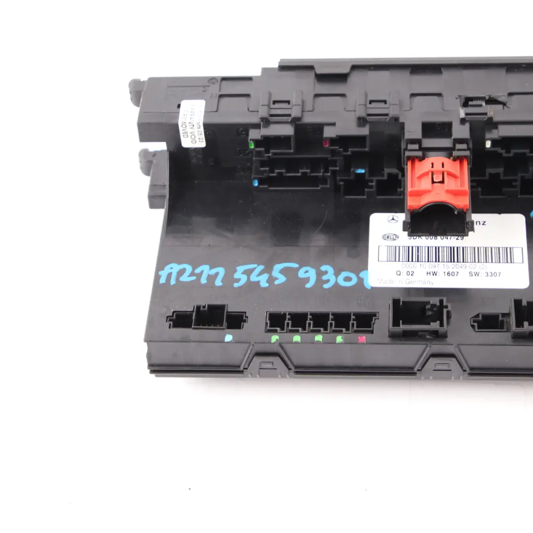 W219 SAM Module électrique Boîte à fusibles arrière pour Mercedes W211 à propos du numéro de pièce A2115459301 Mercedes W211 W219 SAM Module électrique Boîte à fusibles arrière - SKU A2115459301 - Numéro de pièce A2115459301