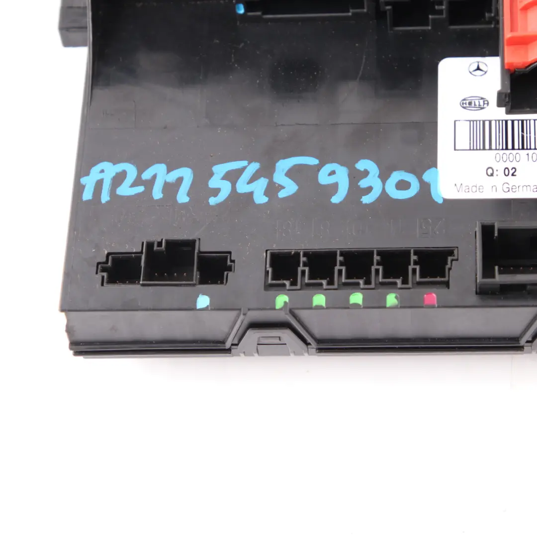 W219 Fuse Box Rear SAM Module Electrical Fuse Unit to Mercedes W211 with Part number A2115459301 Mercedes W211 W219 Fuse Box Rear SAM Module Electrical Fuse Unit - SKU A2115459301 - Part number A2115459301