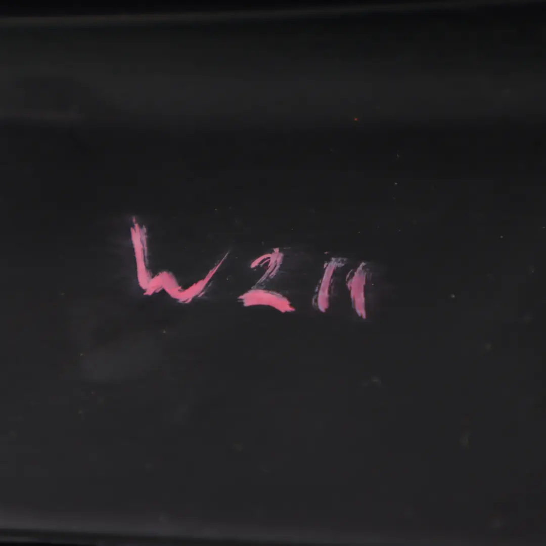 Uchwyt Kanał Osłona Wiązki Przewodów do Mercedes W211 o numerze A2115460580 Mercedes W211 Uchwyt Kanał Osłona Wiązki Przewodów - SKU A2115460580 - Numer Części A2115460580