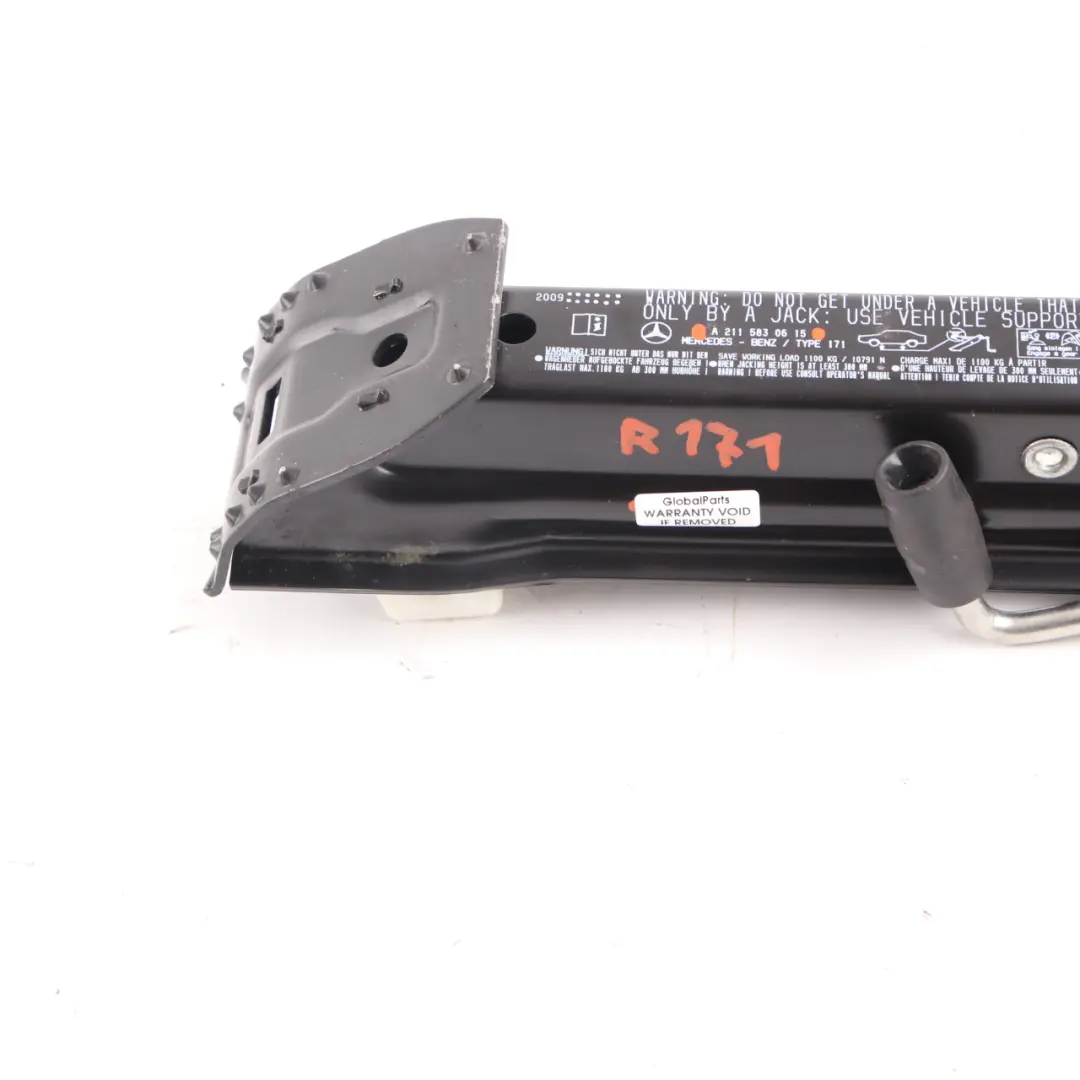  Cric Auto Mercedes W204 W212 Attrezzo Emergenza Sollevamento Ruote - SKU A2115830615 - Numero di parte A2115830615