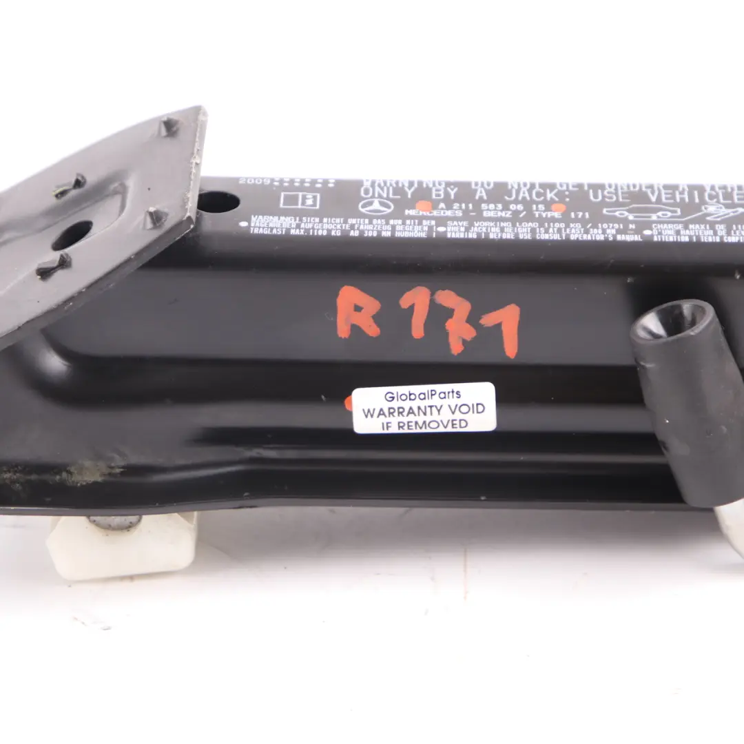  Cric Auto Mercedes W204 W212 Attrezzo Emergenza Sollevamento Ruote - SKU A2115830615 - Numero di parte A2115830615