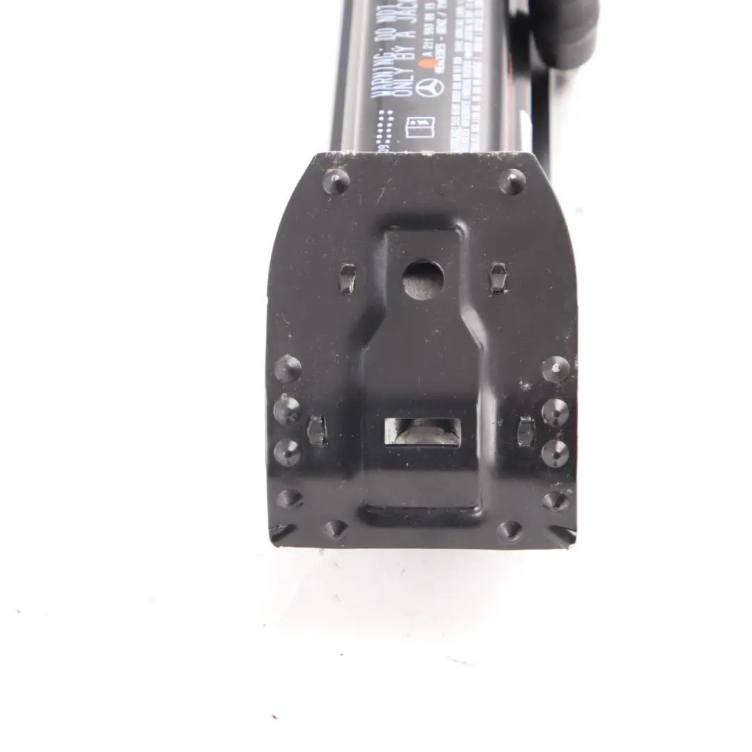 Lifting Jack Mercedes W204 W212 W203 Emergency Tool Wheel Lift to Car with Part number A2115830615 Car Lifting Jack Mercedes W204 W212 W203 Emergency Tool Wheel Lift - SKU A2115830615 - Part number A2115830615