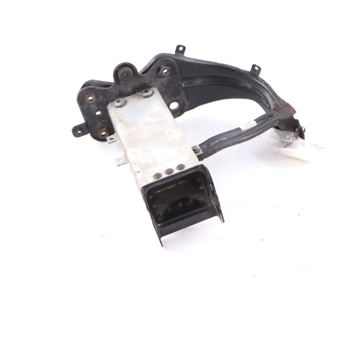 Mercedes W211 Parachoques delantero izquierdo Soporte Travesaño - SKU A2116200795-2 - Número de pieza A2116200795