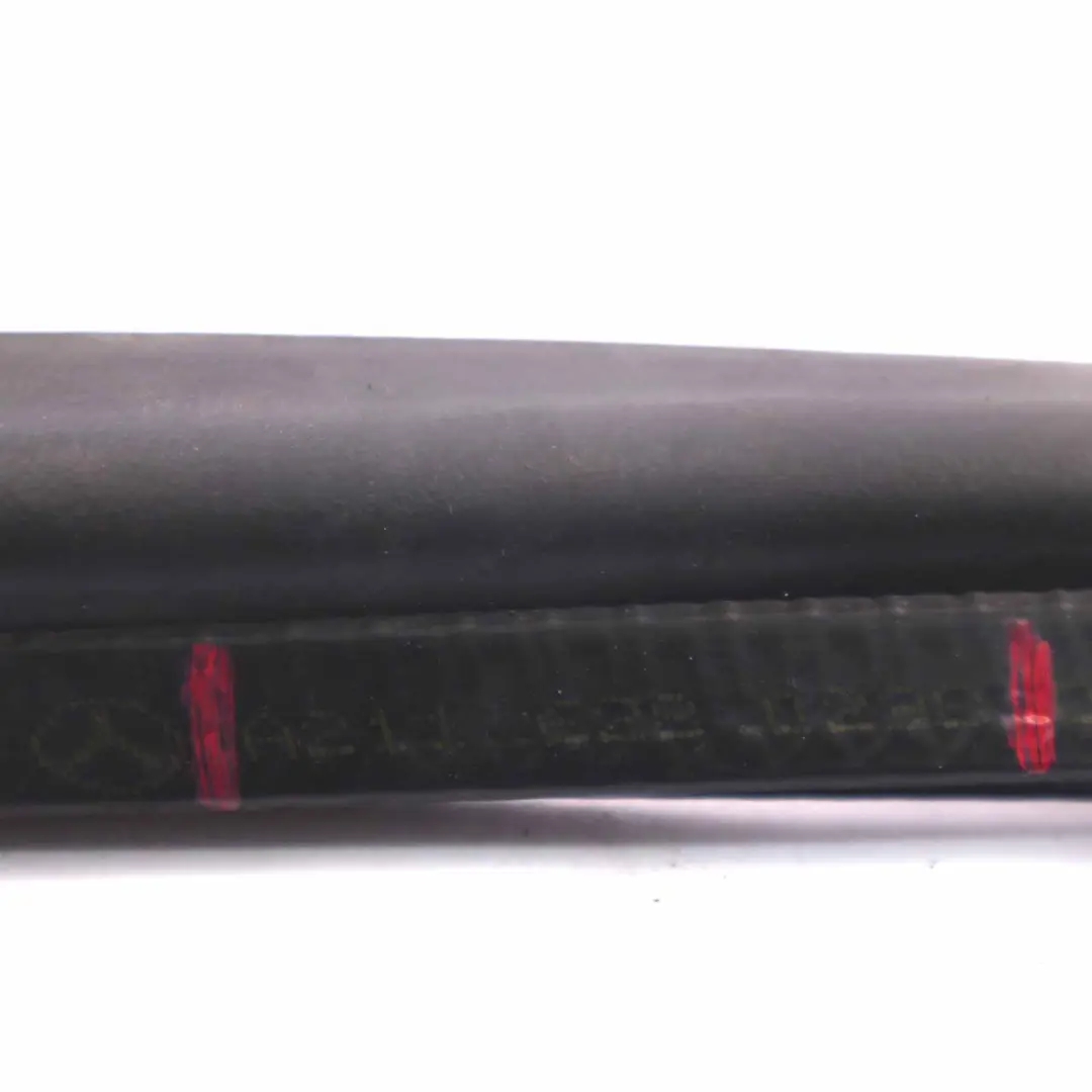 Guarnizione motore Guarnizione Mercedes W211 W219 Cappuccio Cofano per con numero di parte A2116280298 Guarnizione motore Guarnizione Mercedes W211 W219 Cappuccio Cofano - SKU A2116280298 - Numero di parte A2116280298