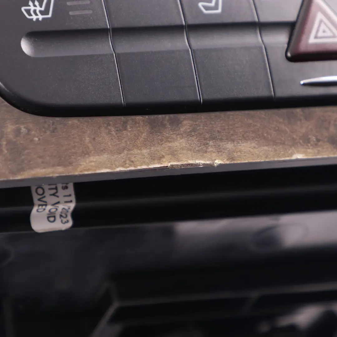 Mercedes W211 Console Centrale ESP Sièges Chauffants Panneau de Commutation - SKU A2116800552-1 - Numéro de pièce A2116800552