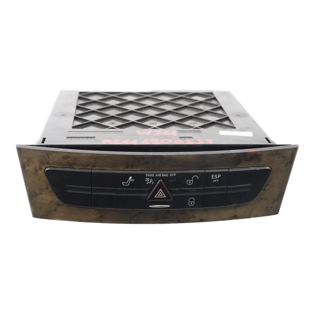 Mercedes W211 Panel Przełączników Deski Rozdzielczej A2118209889 - SKU A2116800552 - Numer Części A2116800552