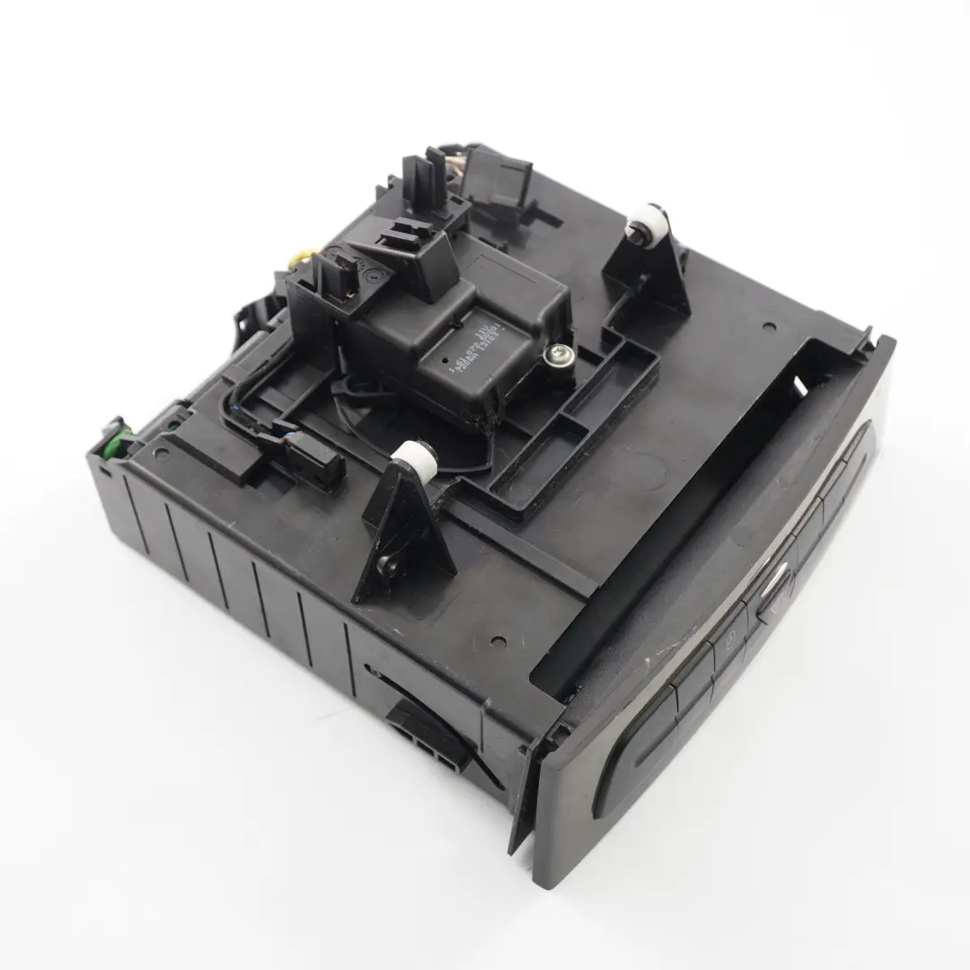 Console ESP interruttori sedili di emergenza Scatola portaoggetti per Mercedes W211 con numero di parte A2116800552 Mercedes W211 Console ESP interruttori sedili di emergenza Scatola portaoggetti - SKU A2116800552 - Numero di parte A2116800552