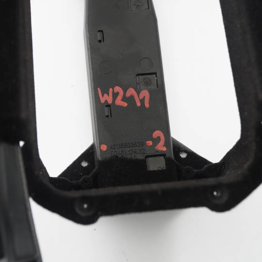 Podłokietnik Konsoli Środkowej Czarny do Mercedes W211 o numerze A2116803639 Mercedes W211 Podłokietnik Konsoli Środkowej Czarny - SKU A2116803639-2 - Numer Części A2116803639