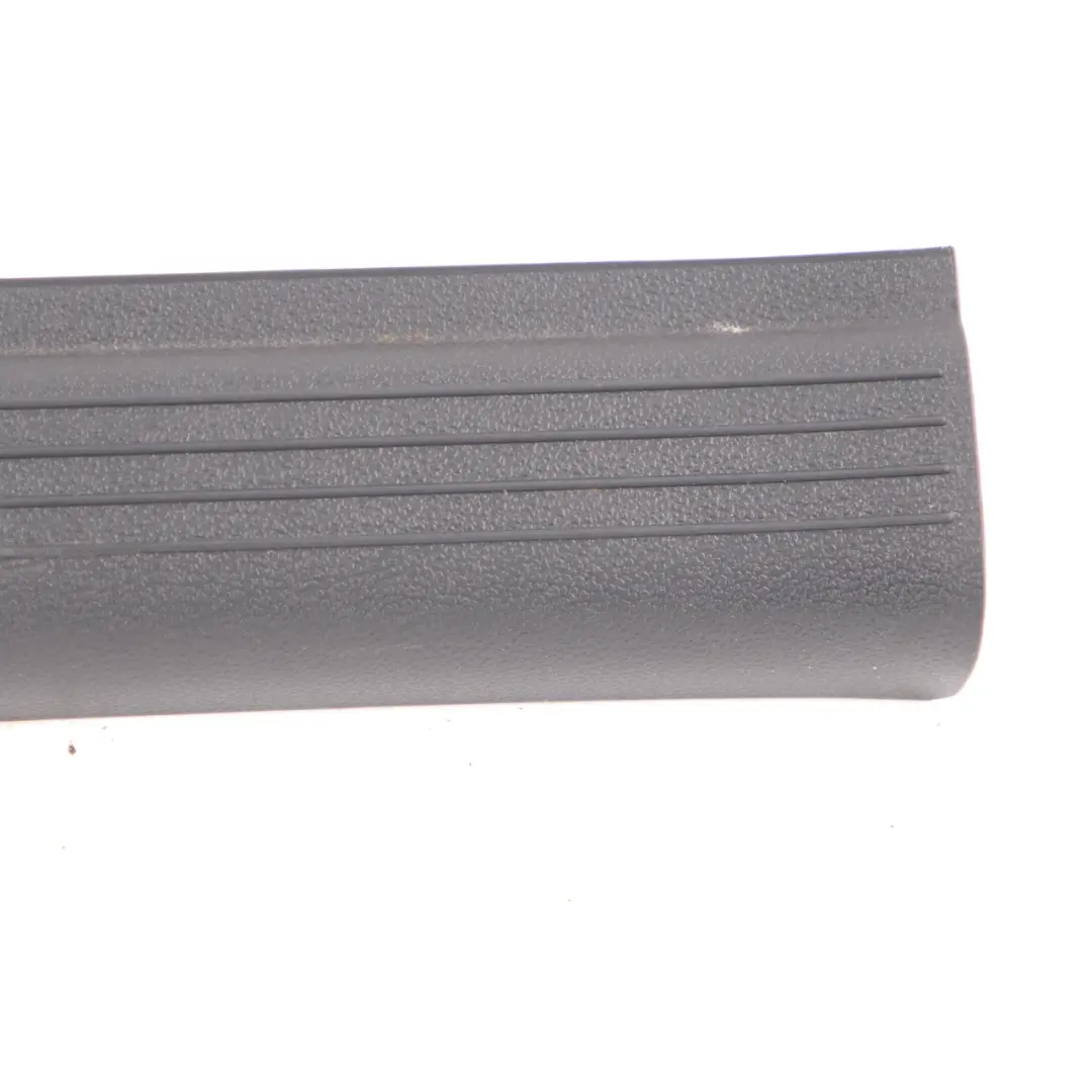 Einstiegsabdeckung Mercedes W211 Strip Entry Innen vorne rechts für mit Teilenummer A2116805035 Einstiegsabdeckung Mercedes W211 Strip Entry Innen vorne rechts - SKU A2116805035 - Teilenummer A2116805035