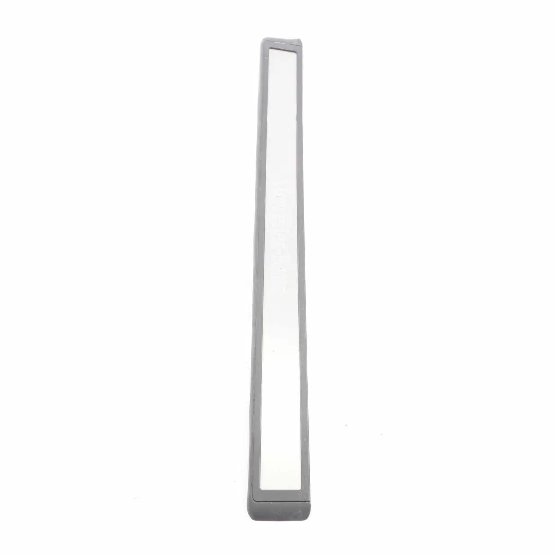Mercedes W211 Plaque seuil avant gauche A2116801335 - SKU A2116805535 - Numéro de pièce A2116805535