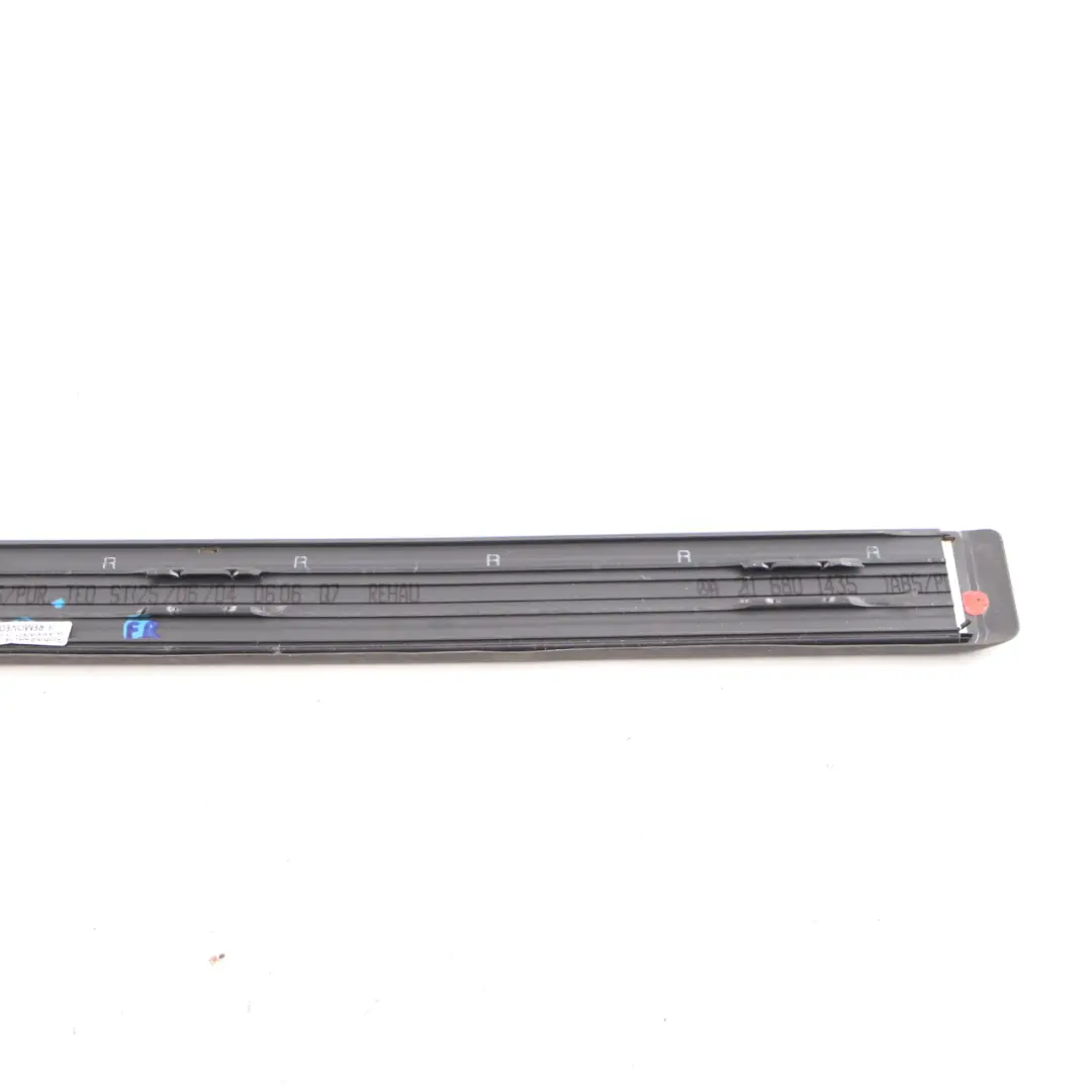 Mercedes W211 abdeckung vorne rechts Tür schweller Tritt platte A2116801435 - SKU A2116805635 - Teilenummer A2116805635