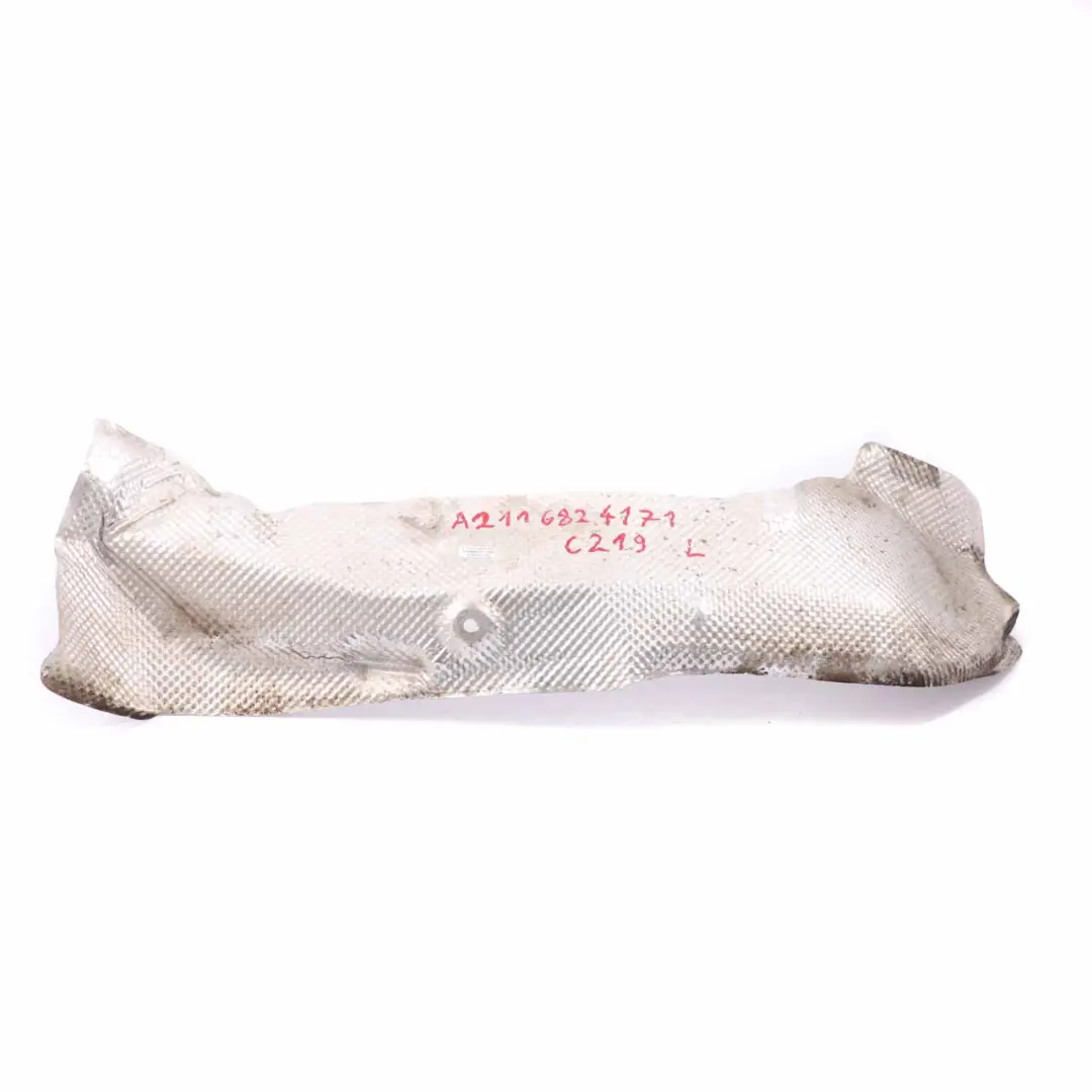 termico Mercedes W211 W219 Piastra copertura scarico sinistra per Scudo con numero di parte A2116824171 Scudo termico Mercedes W211 W219 Piastra copertura scarico sinistra - SKU A2116824171 - Numero di parte A2116824171