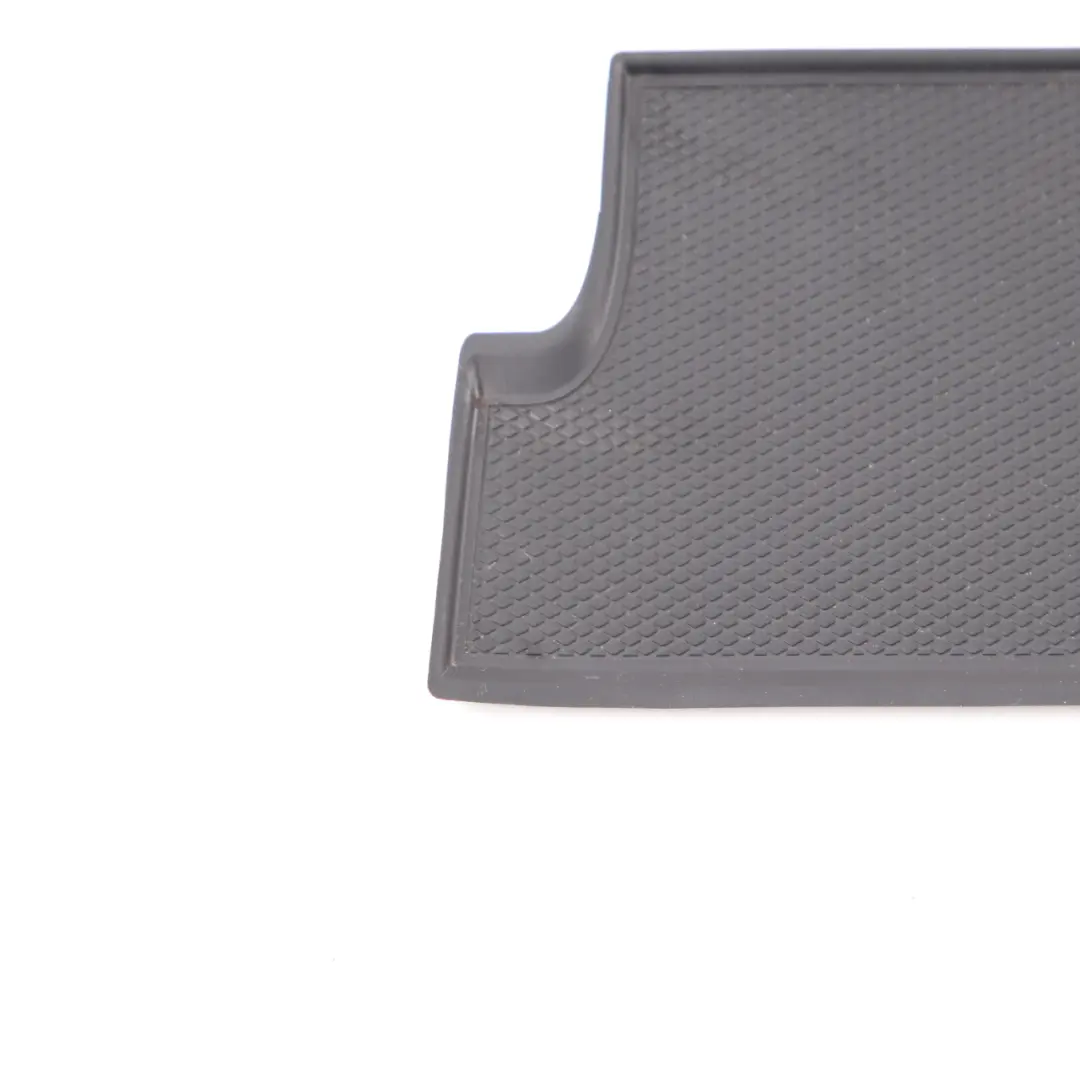 Alfombrilla Cenicero Mercedes W211 W219 Inserto Bandeja Central Goma para con número de pieza A2116830051 Alfombrilla Cenicero Mercedes W211 W219 Inserto Bandeja Central Goma - SKU A2116830051 - Número de pieza A2116830051