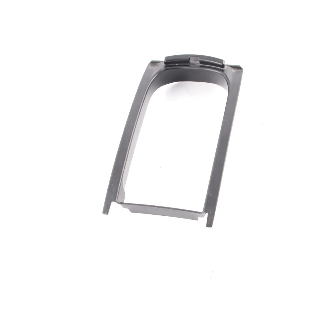 Consola Central Cubierta Apoyabrazos Marco Marco Negro para Mercedes W211 con número de pieza A2116890057 Mercedes W211 Consola Central Cubierta Apoyabrazos Marco Marco Negro - SKU A2116890057 - Número de pieza A2116890057
