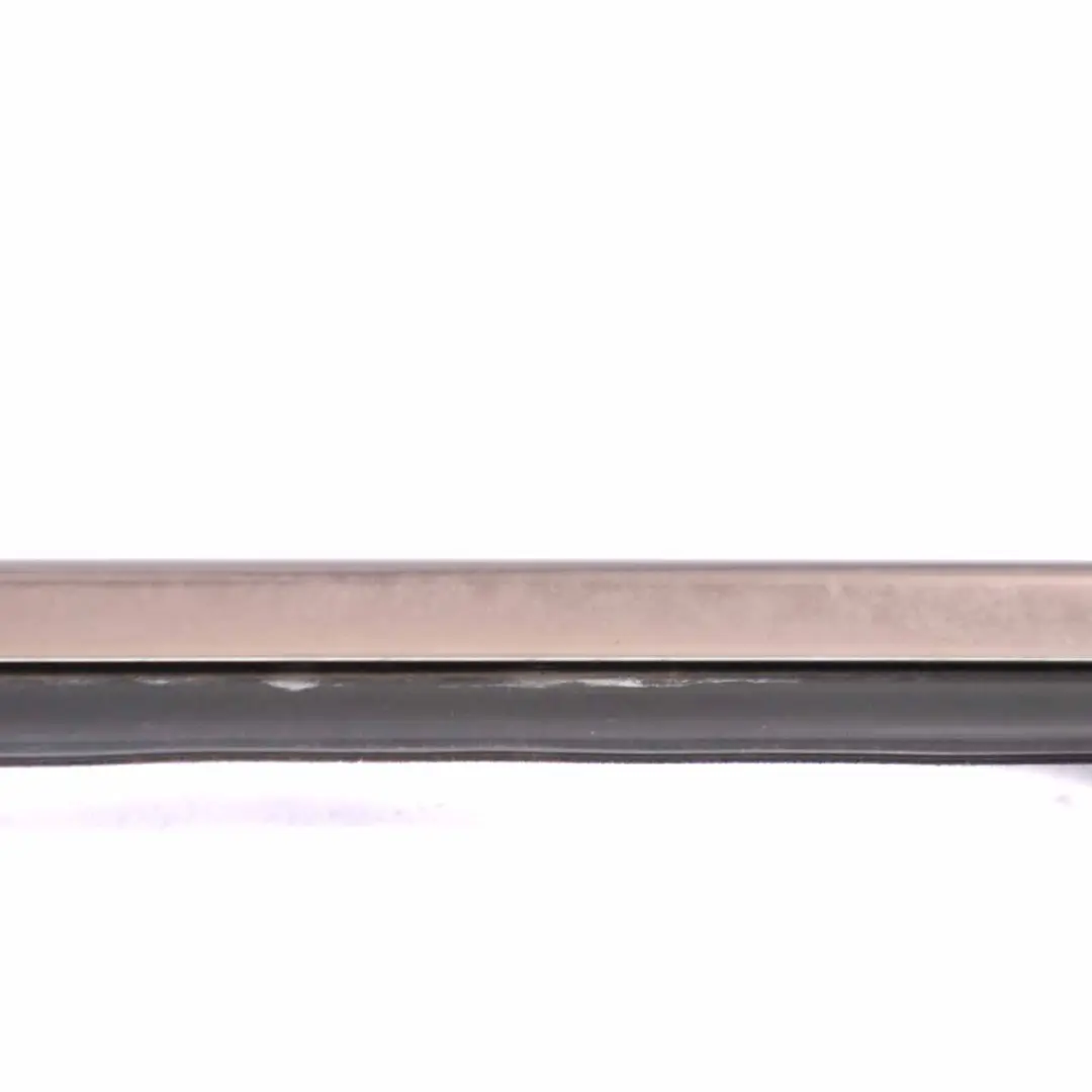 Joint d'étanchéité de porte arrière gauche Chrome pour Mercedes S211 à propos du numéro de pièce A2116900780 Mercedes S211 Joint d'étanchéité de porte arrière gauche Chrome - SKU A2116900780-1 - Numéro de pièce A2116900780